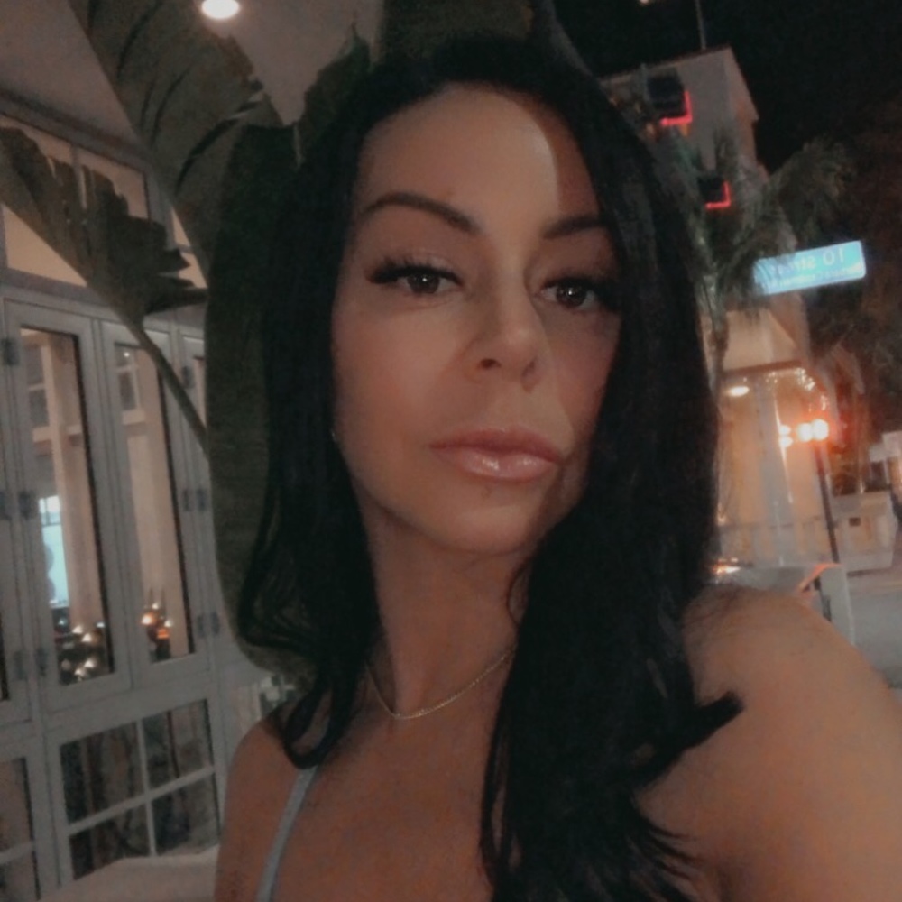 Meet your Posher, Christine